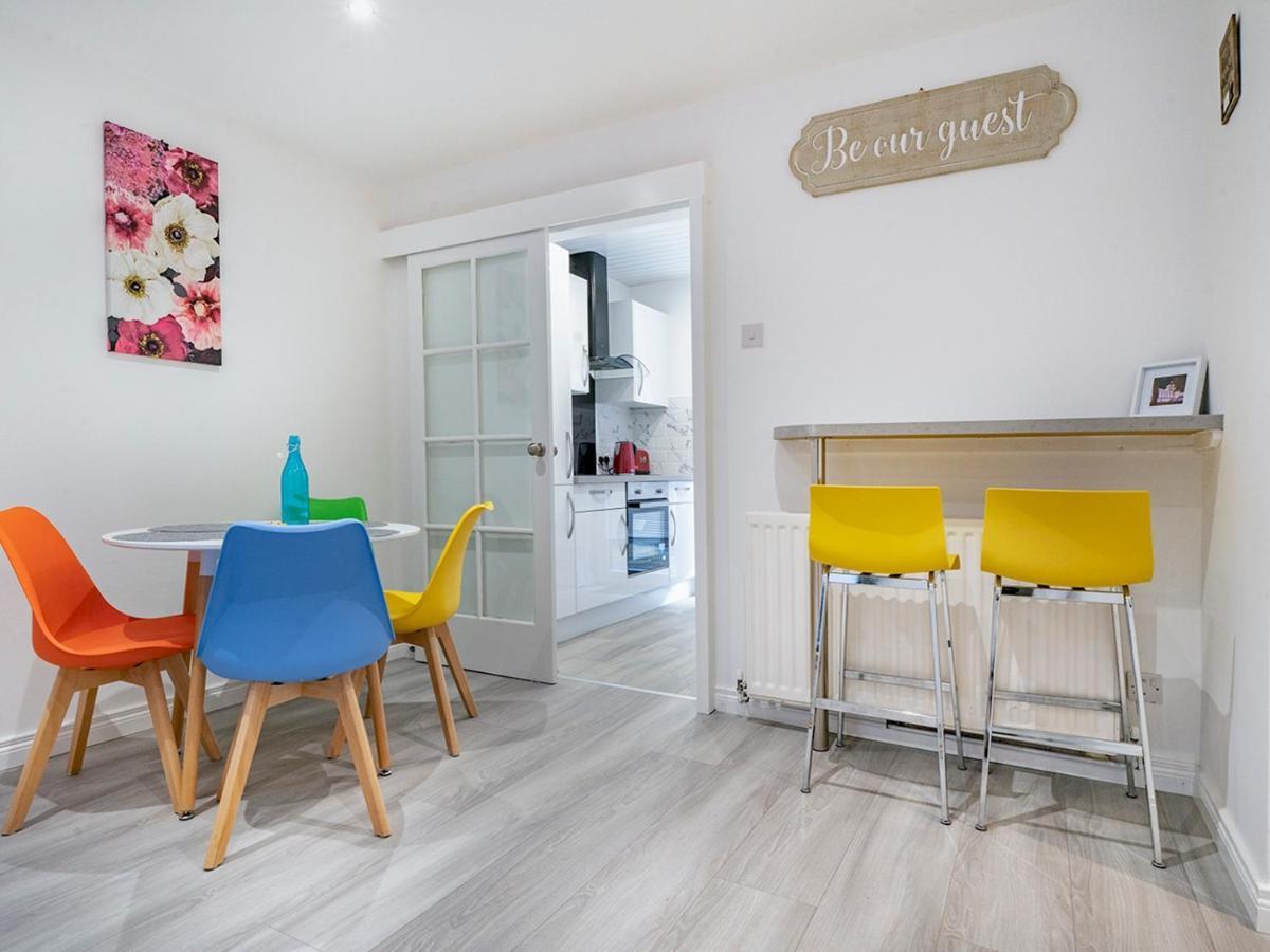 Pass The Keys - Bright & Airy 2Br 2Bath Apt In Perfect Location Belfast Exterior photo