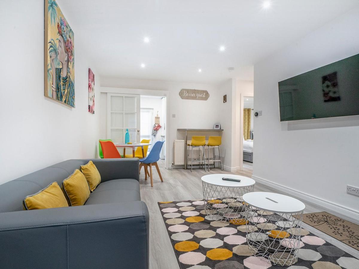 Pass The Keys - Bright & Airy 2Br 2Bath Apt In Perfect Location Belfast Exterior photo